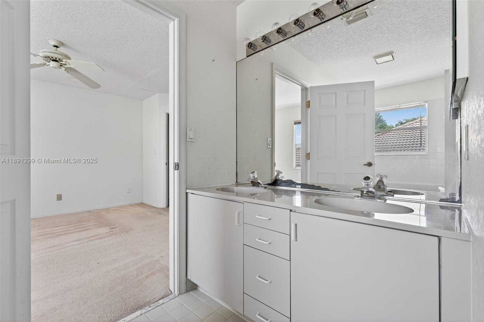 Small Image of 3704 HIGH PINE DR, Coral Springs Number 45