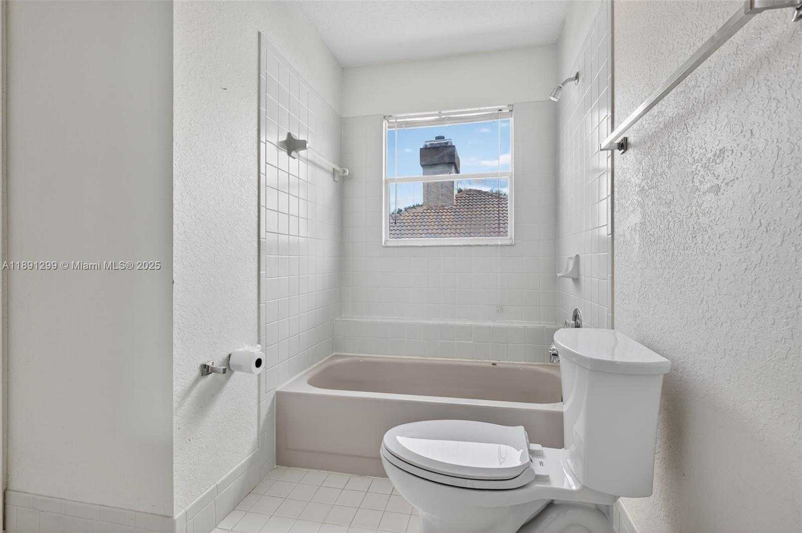 Small Image of 3704 HIGH PINE DR, Coral Springs Number 46