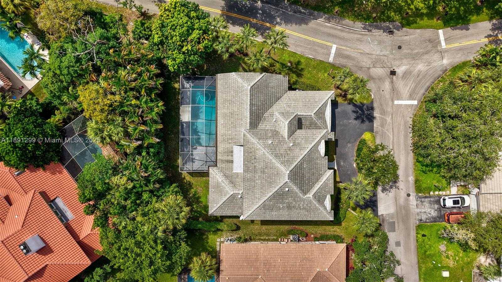 Small Image of 3704 HIGH PINE DR, Coral Springs Number 74