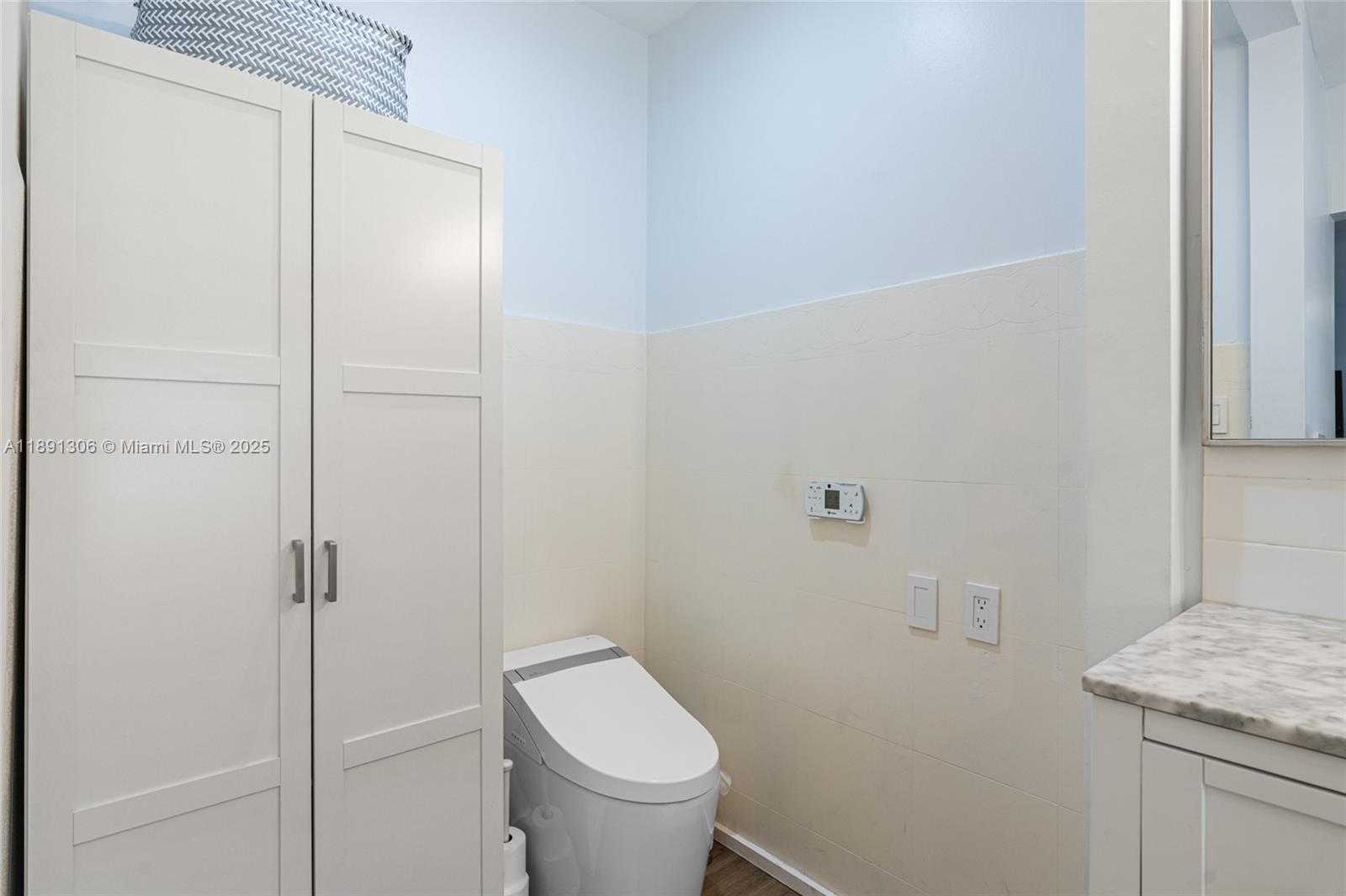 Small Image of 2115 KEYSTONE BLVD, North Miami Number 25