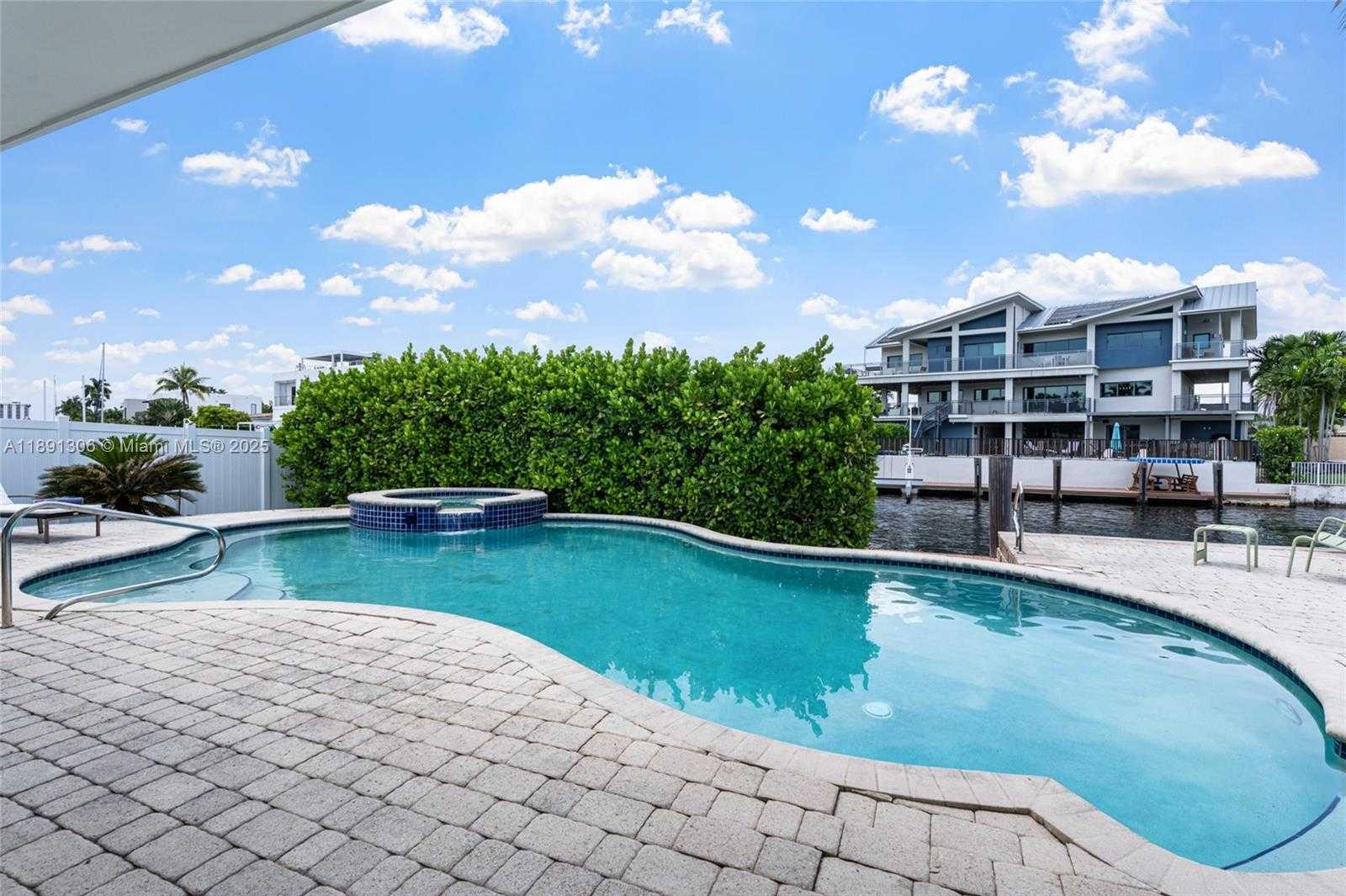 Small Image of 2115 KEYSTONE BLVD, North Miami Number 28