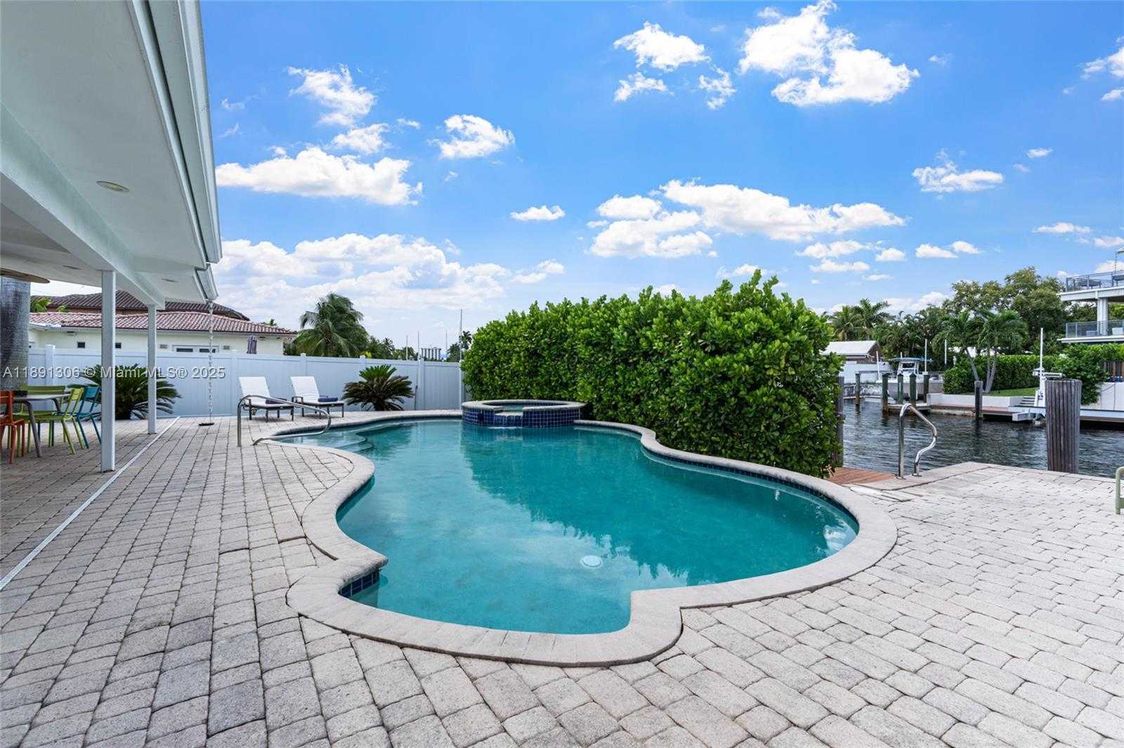 Small Image of 2115 KEYSTONE BLVD, North Miami Number 29