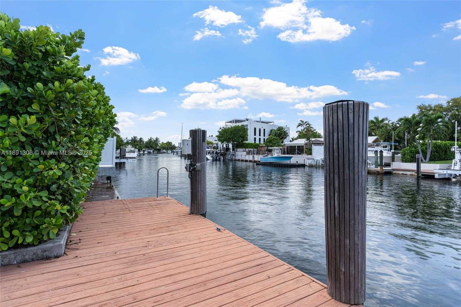 Small Image of 2115 KEYSTONE BLVD, North Miami Number 36