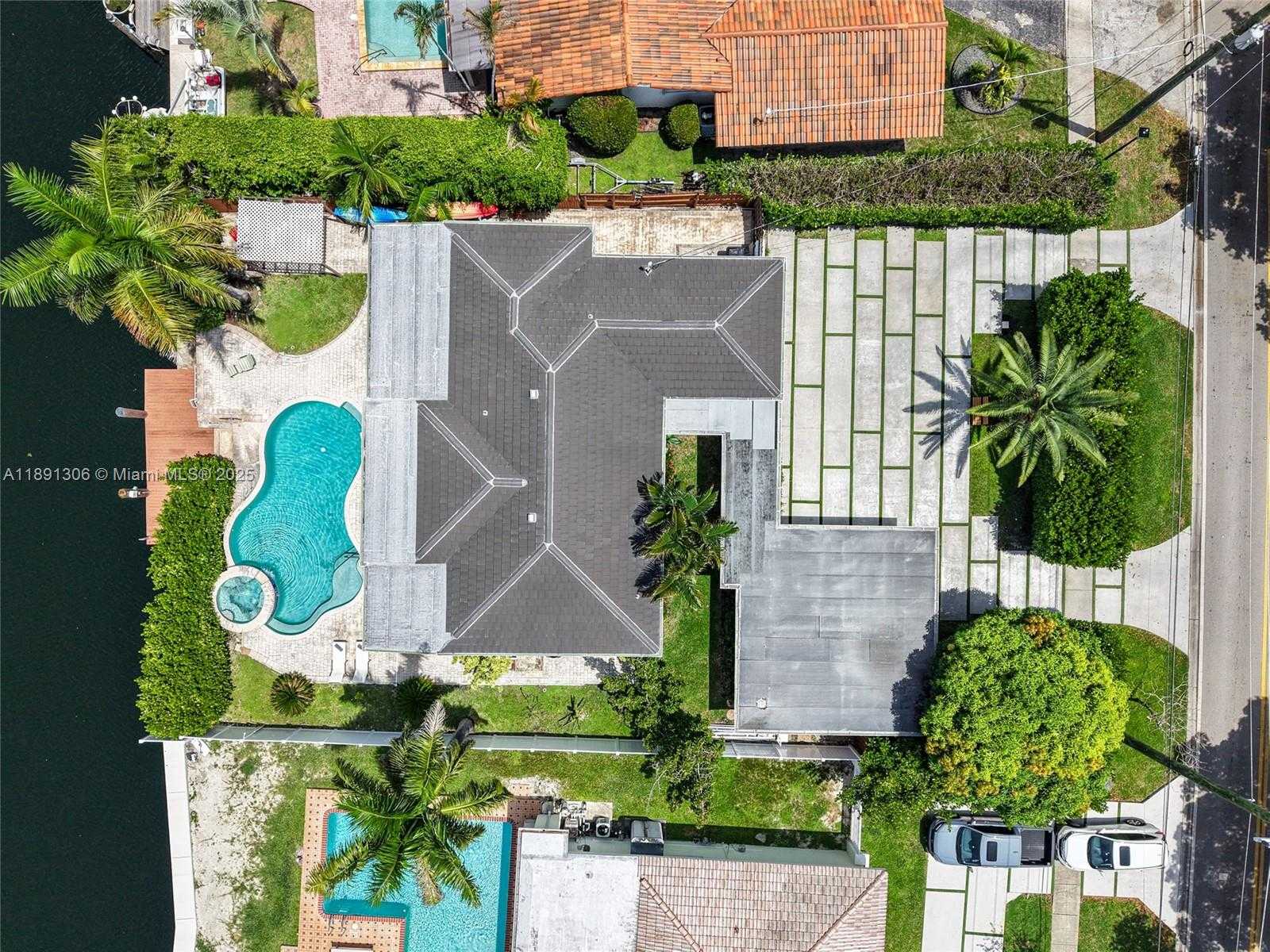 Small Image of 2115 KEYSTONE BLVD, North Miami Number 42