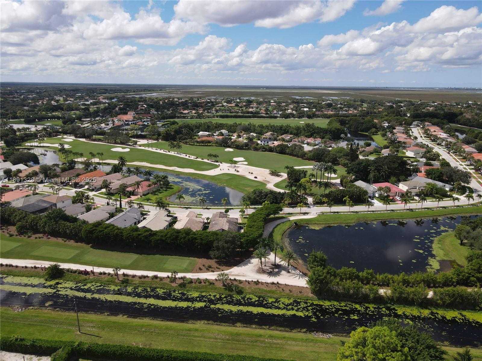 Small Image of 14984 ROAN CT, Wellington Number 100