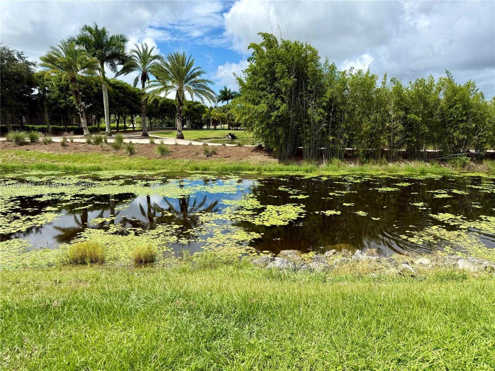 Small Image of 14984 ROAN CT, Wellington Number 22