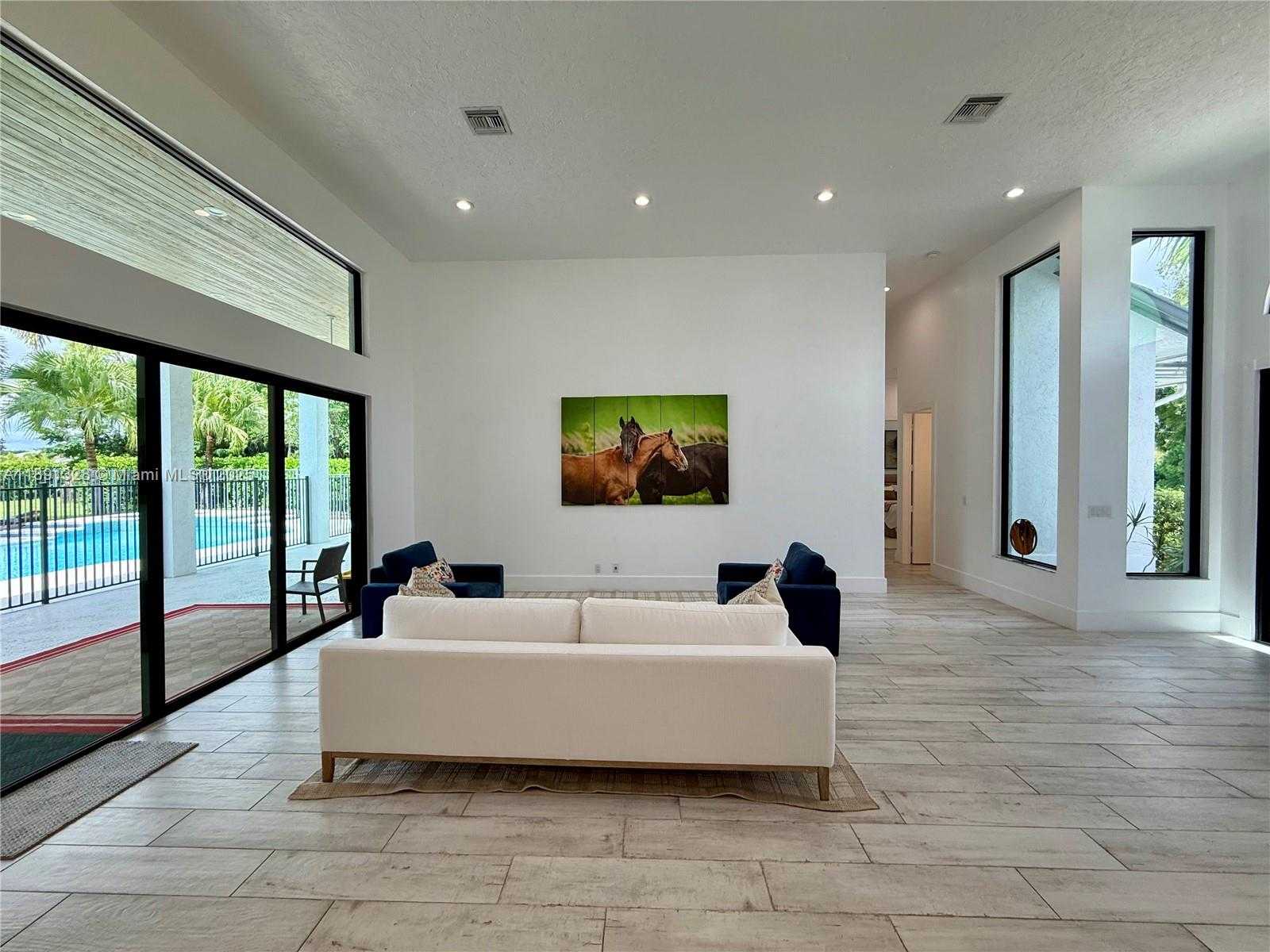 Small Image of 14984 ROAN CT, Wellington Number 31