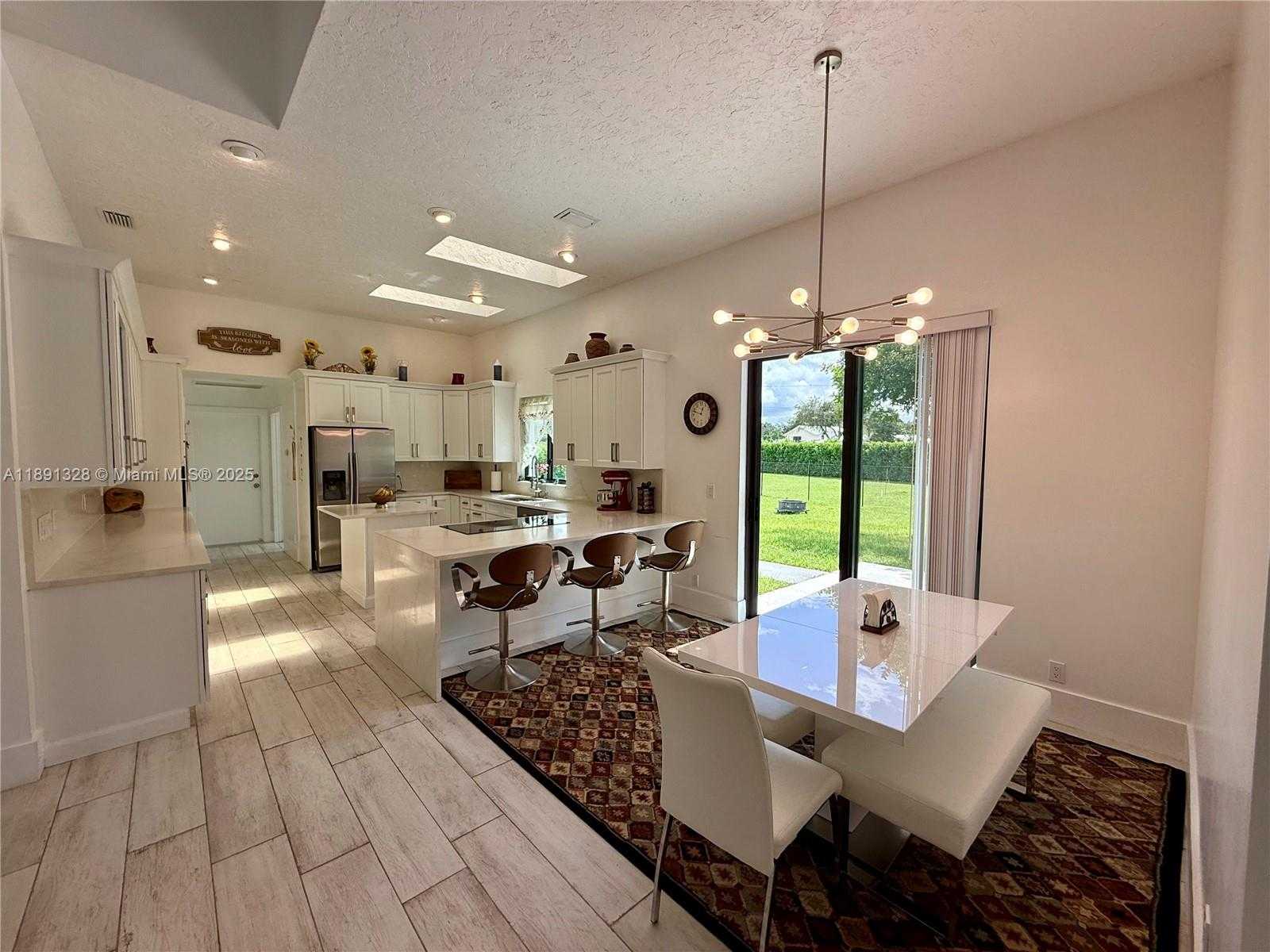 Small Image of 14984 ROAN CT, Wellington Number 38