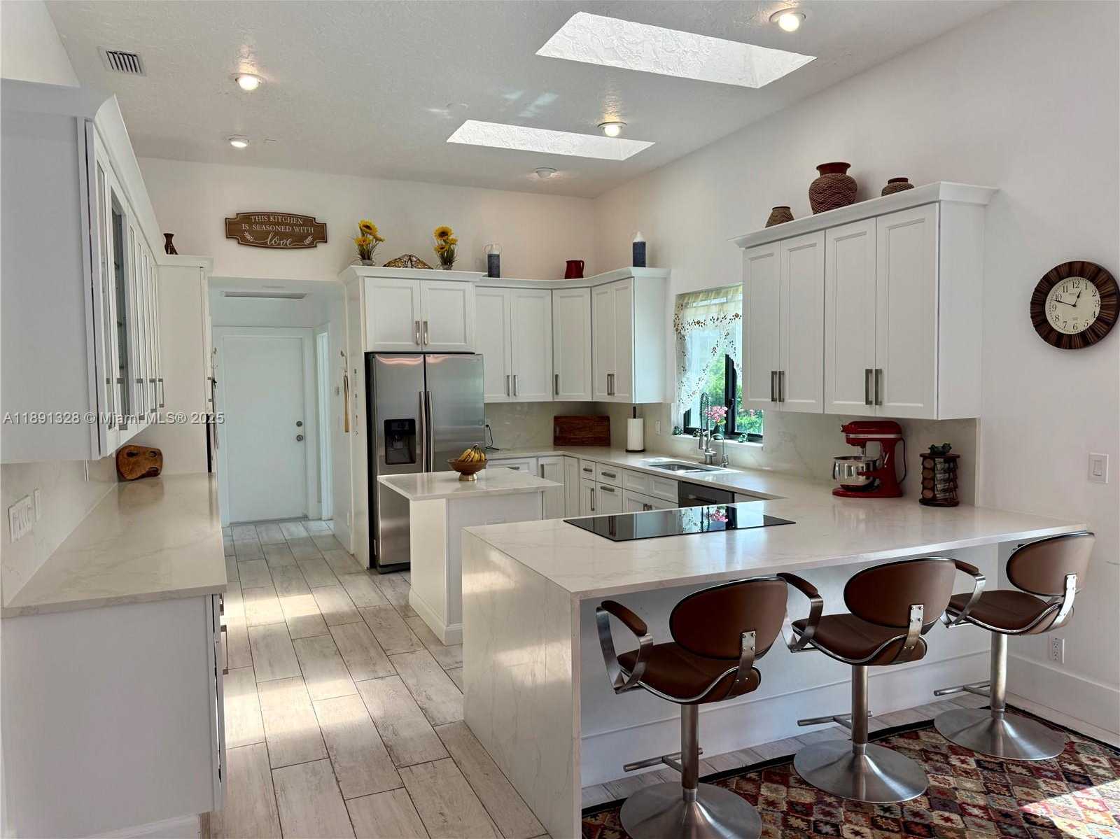 Small Image of 14984 ROAN CT, Wellington Number 40