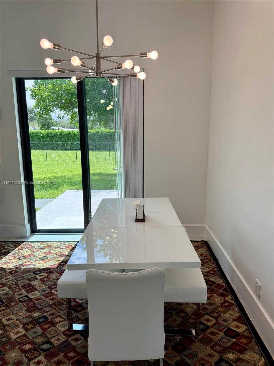 Small Image of 14984 ROAN CT, Wellington Number 50