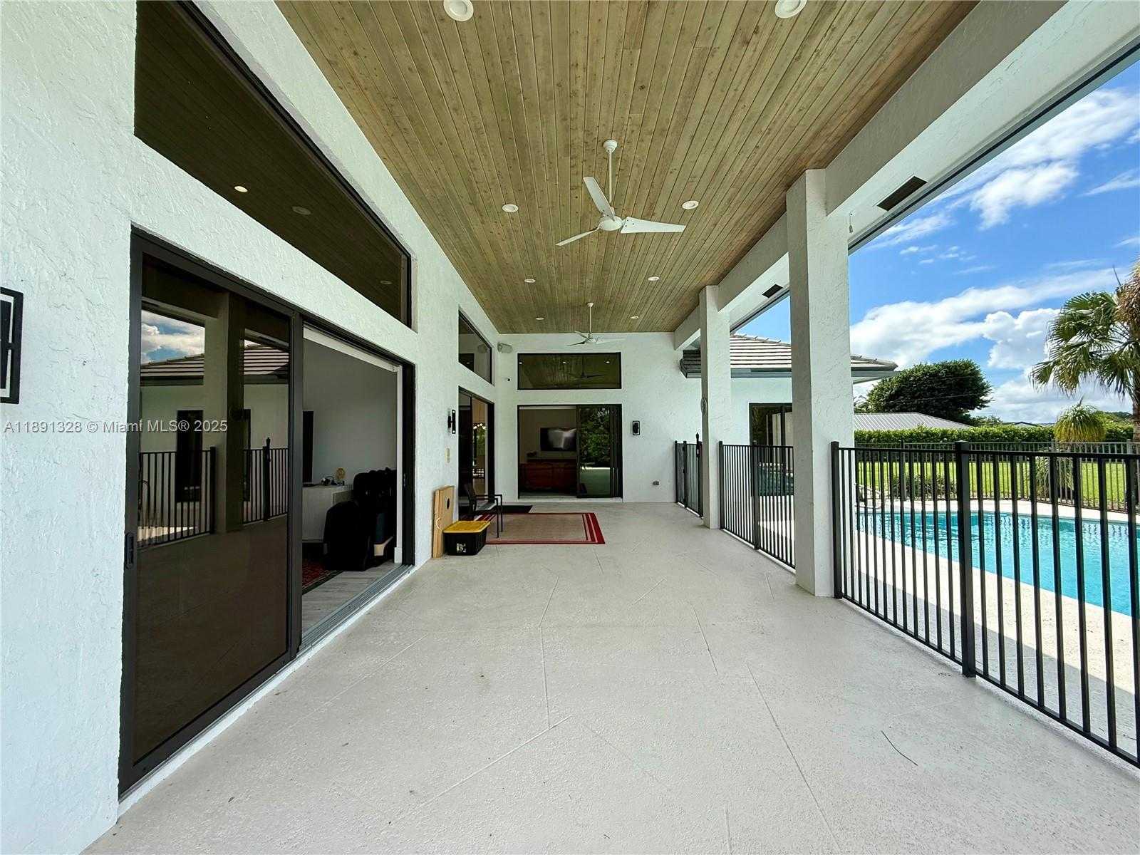 Small Image of 14984 ROAN CT, Wellington Number 65