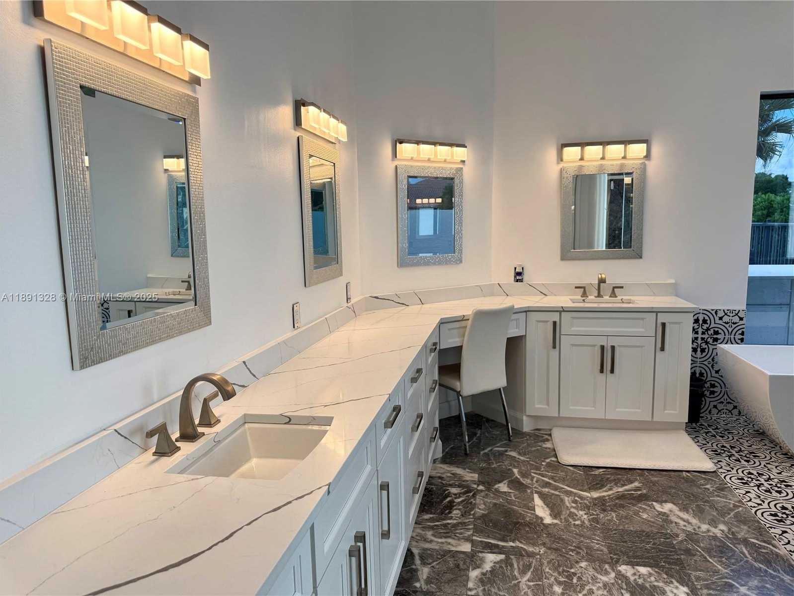 Small Image of 14984 ROAN CT, Wellington Number 79