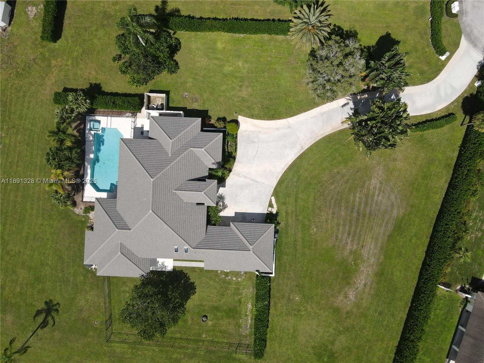 Small Image of 14984 ROAN CT, Wellington Number 89