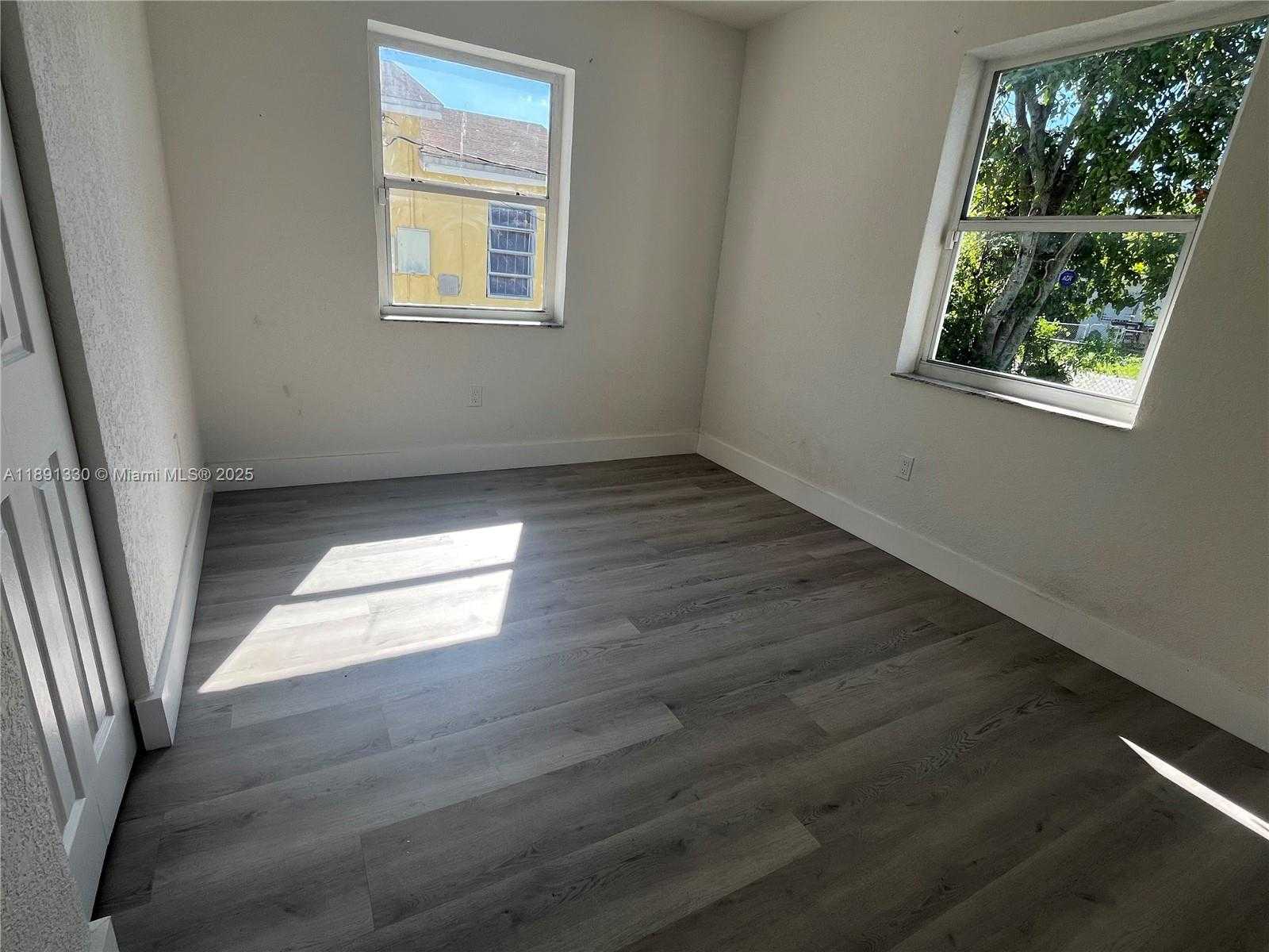 Small Image of 1923 NORTH WEST 66TH ST, Miami Number 15