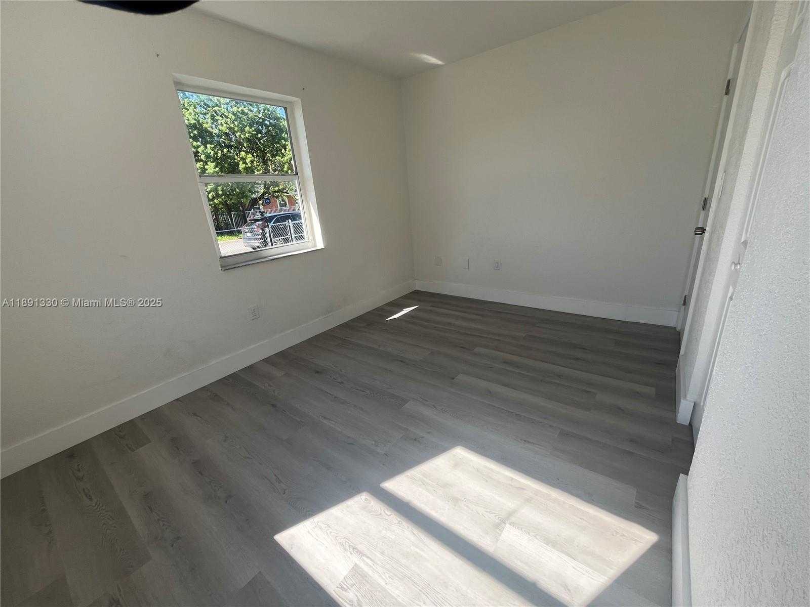 Small Image of 1923 NORTH WEST 66TH ST, Miami Number 16