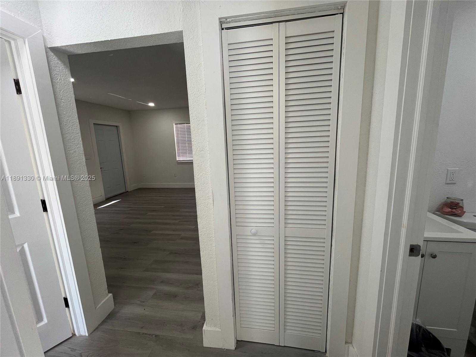 Small Image of 1923 NORTH WEST 66TH ST, Miami Number 20