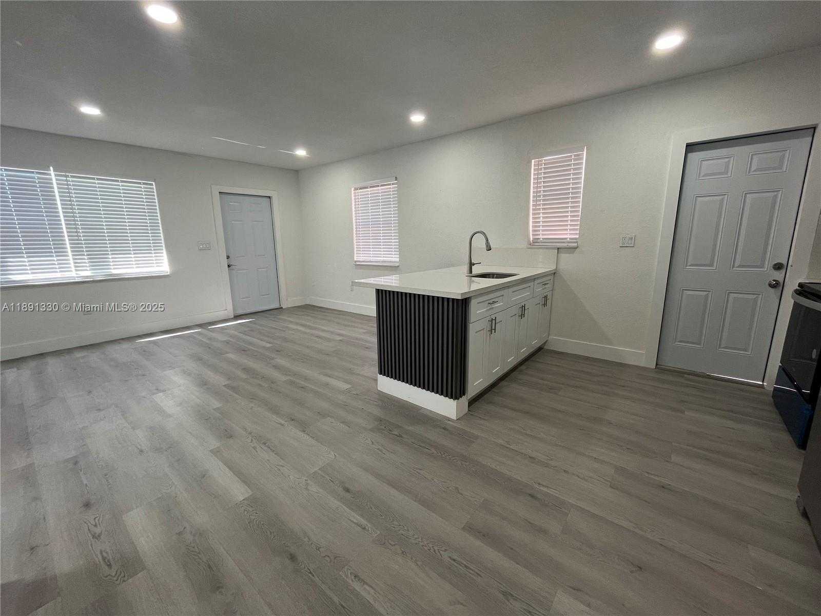 Small Image of 1923 NORTH WEST 66TH ST, Miami Number 4