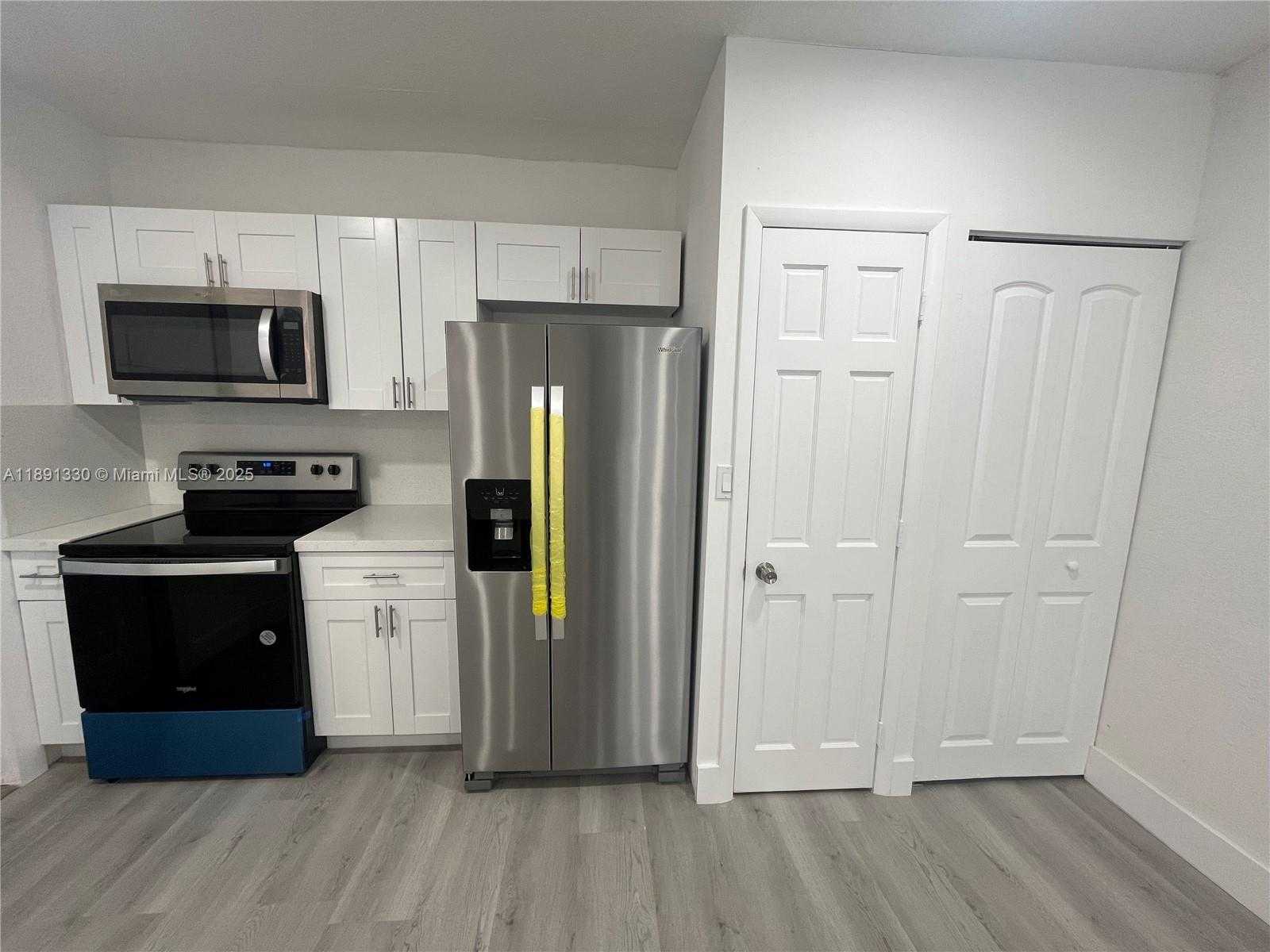 Small Image of 1923 NORTH WEST 66TH ST, Miami Number 5