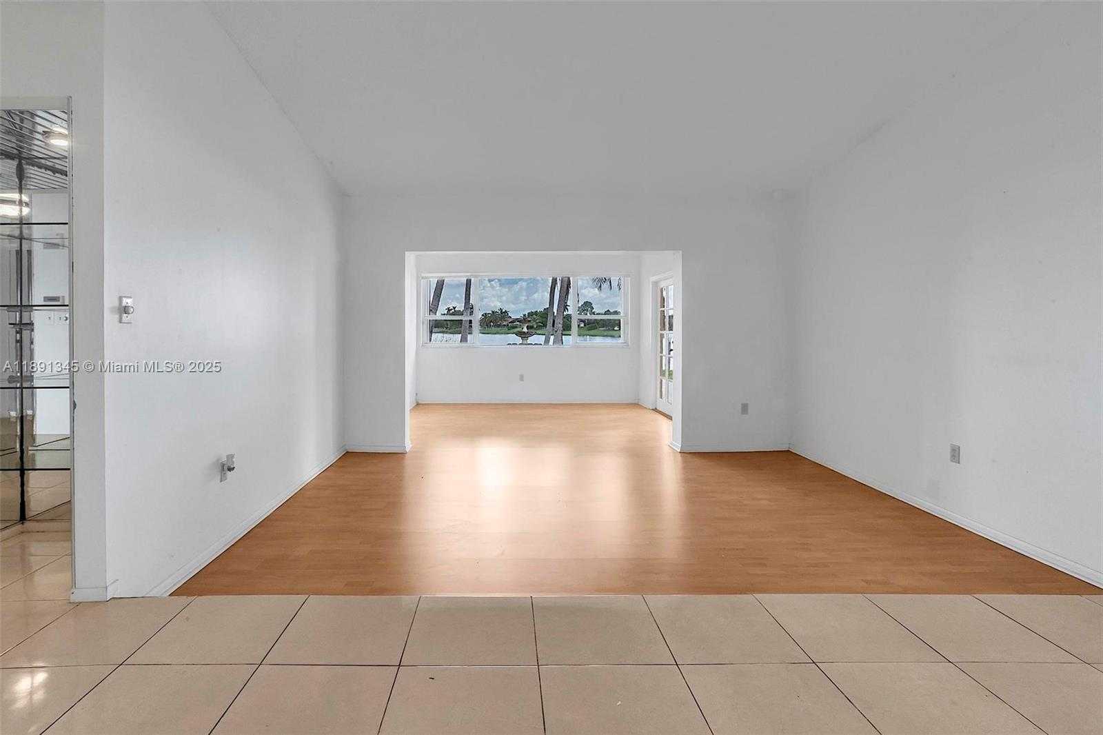 Small Image of 4521 SOUTH WEST 146TH CT, Miami Number 12