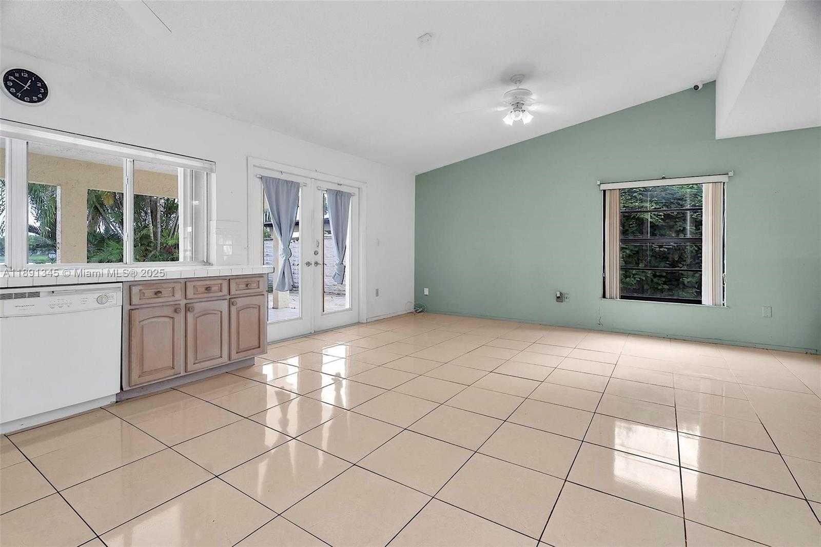Small Image of 4521 SOUTH WEST 146TH CT, Miami Number 21