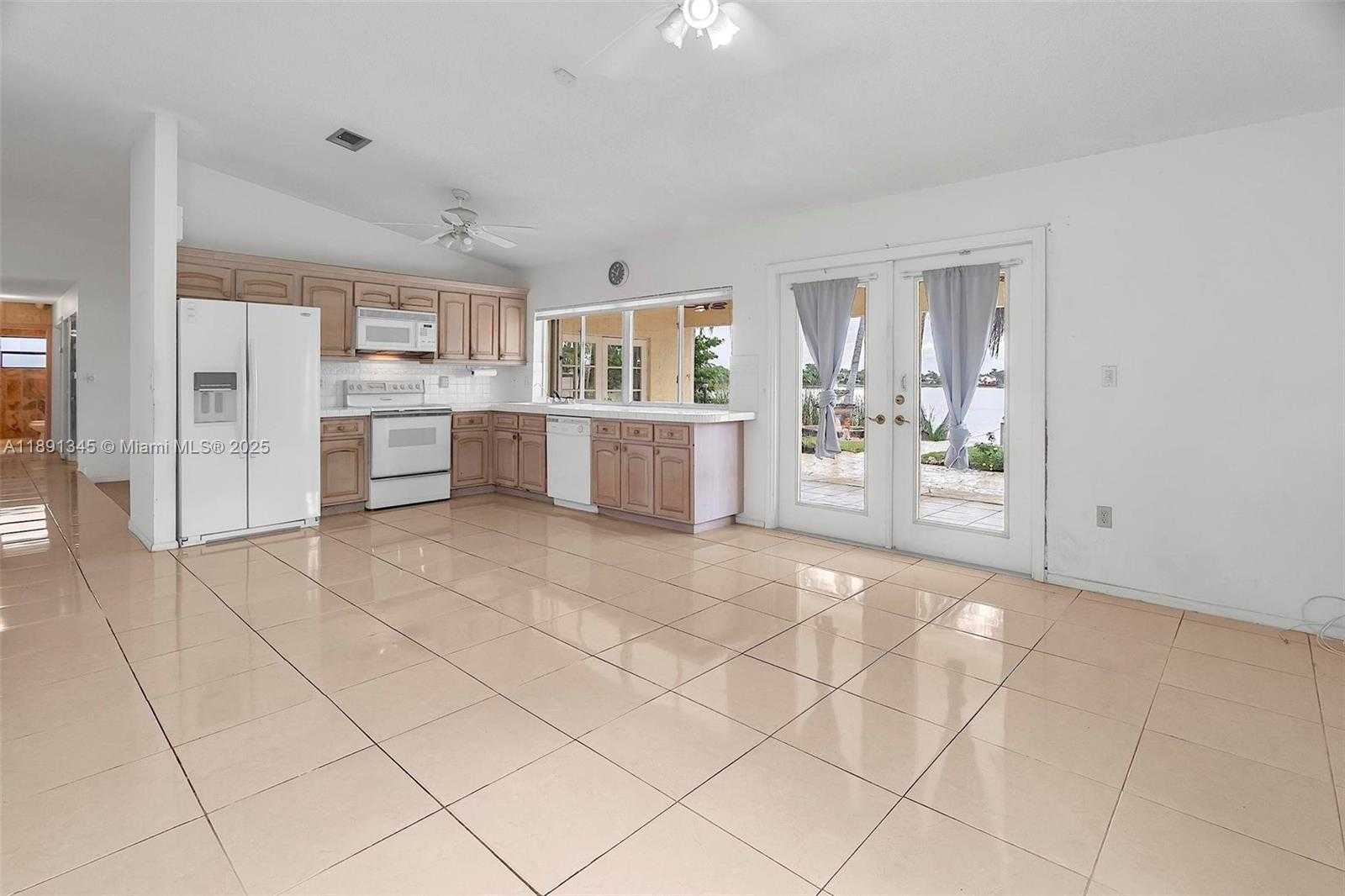 Small Image of 4521 SOUTH WEST 146TH CT, Miami Number 23