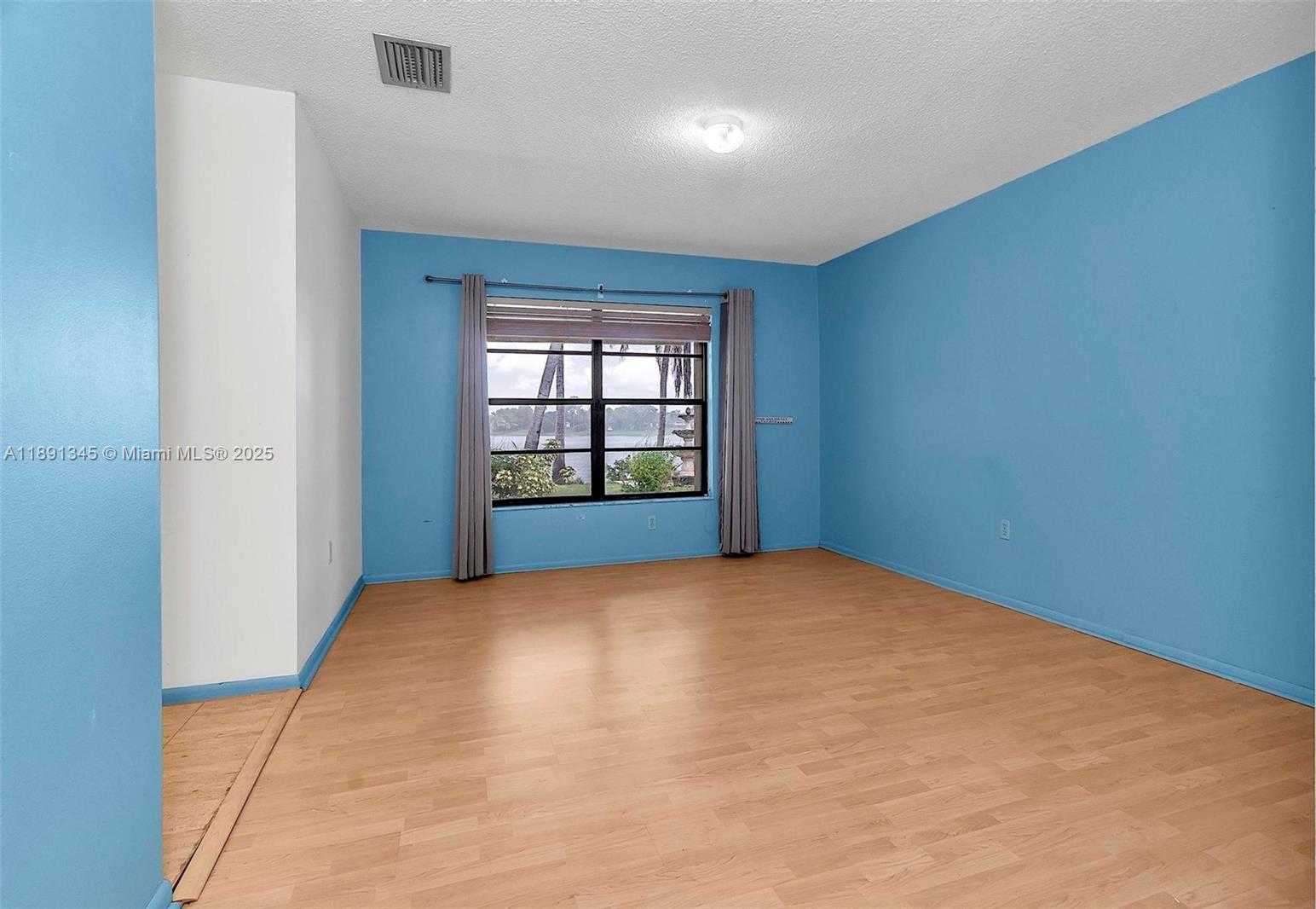 Small Image of 4521 SOUTH WEST 146TH CT, Miami Number 32