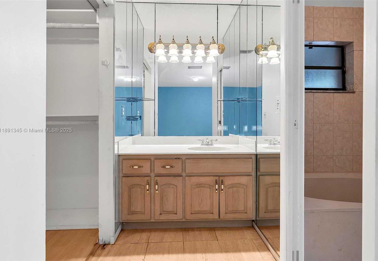 Small Image of 4521 SOUTH WEST 146TH CT, Miami Number 38