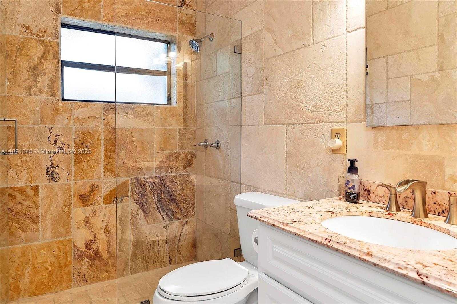 Small Image of 4521 SOUTH WEST 146TH CT, Miami Number 40