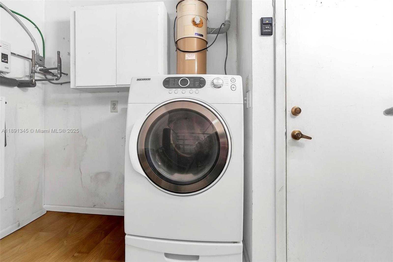 Small Image of 4521 SOUTH WEST 146TH CT, Miami Number 44