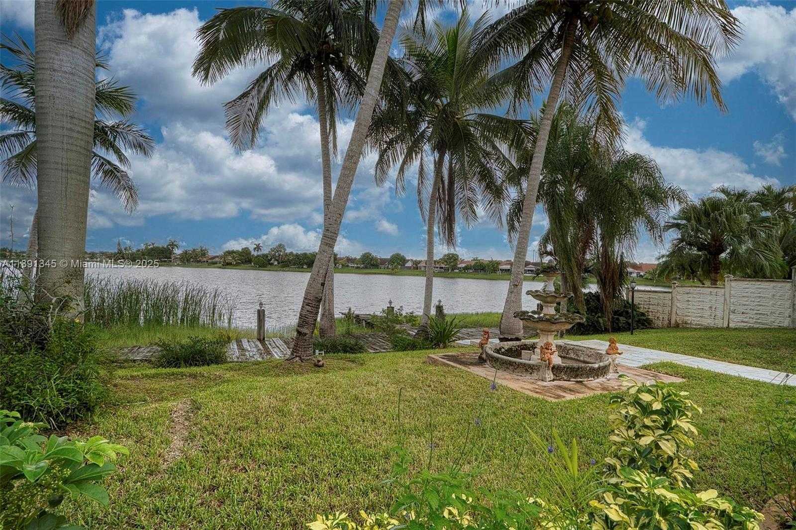 Small Image of 4521 SOUTH WEST 146TH CT, Miami Number 46