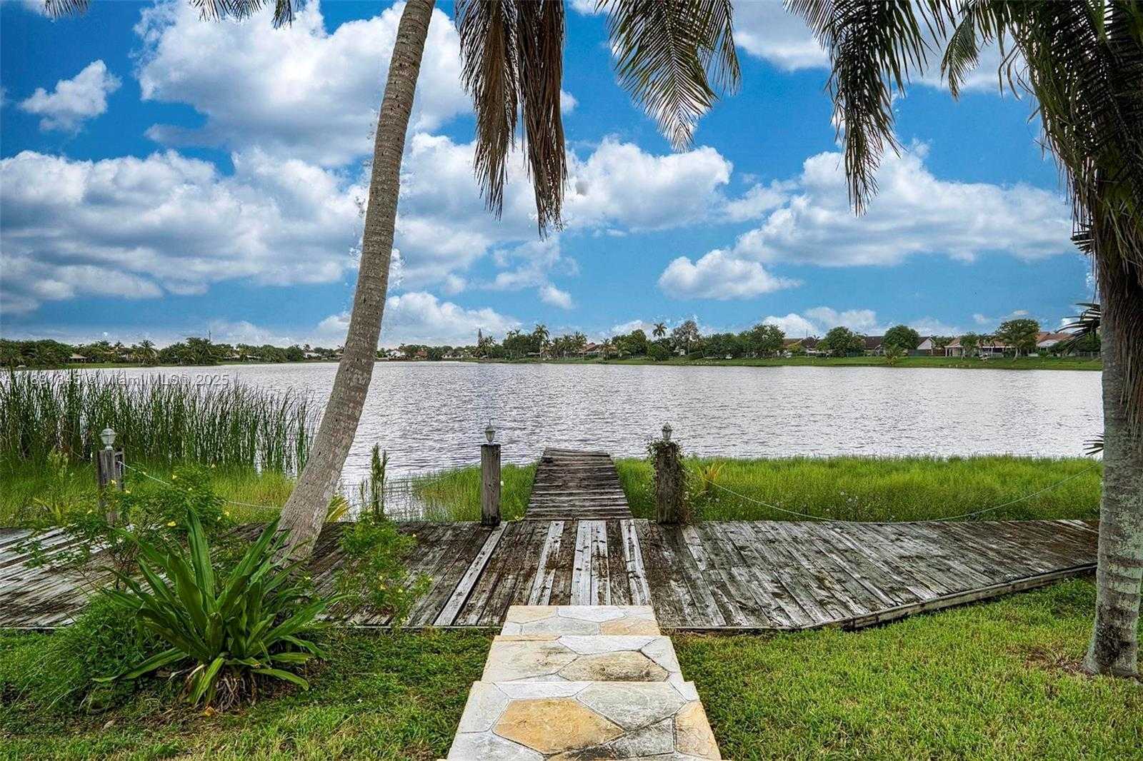 Small Image of 4521 SOUTH WEST 146TH CT, Miami Number 48