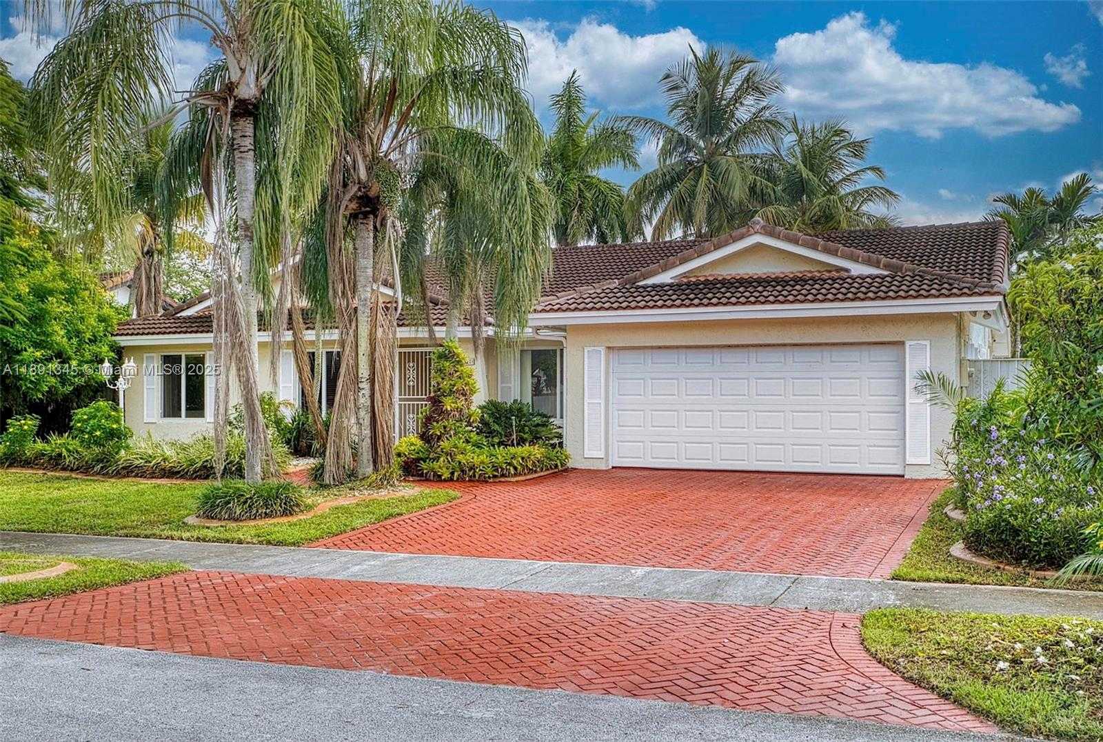 Small Image of 4521 SOUTH WEST 146TH CT, Miami Number 8