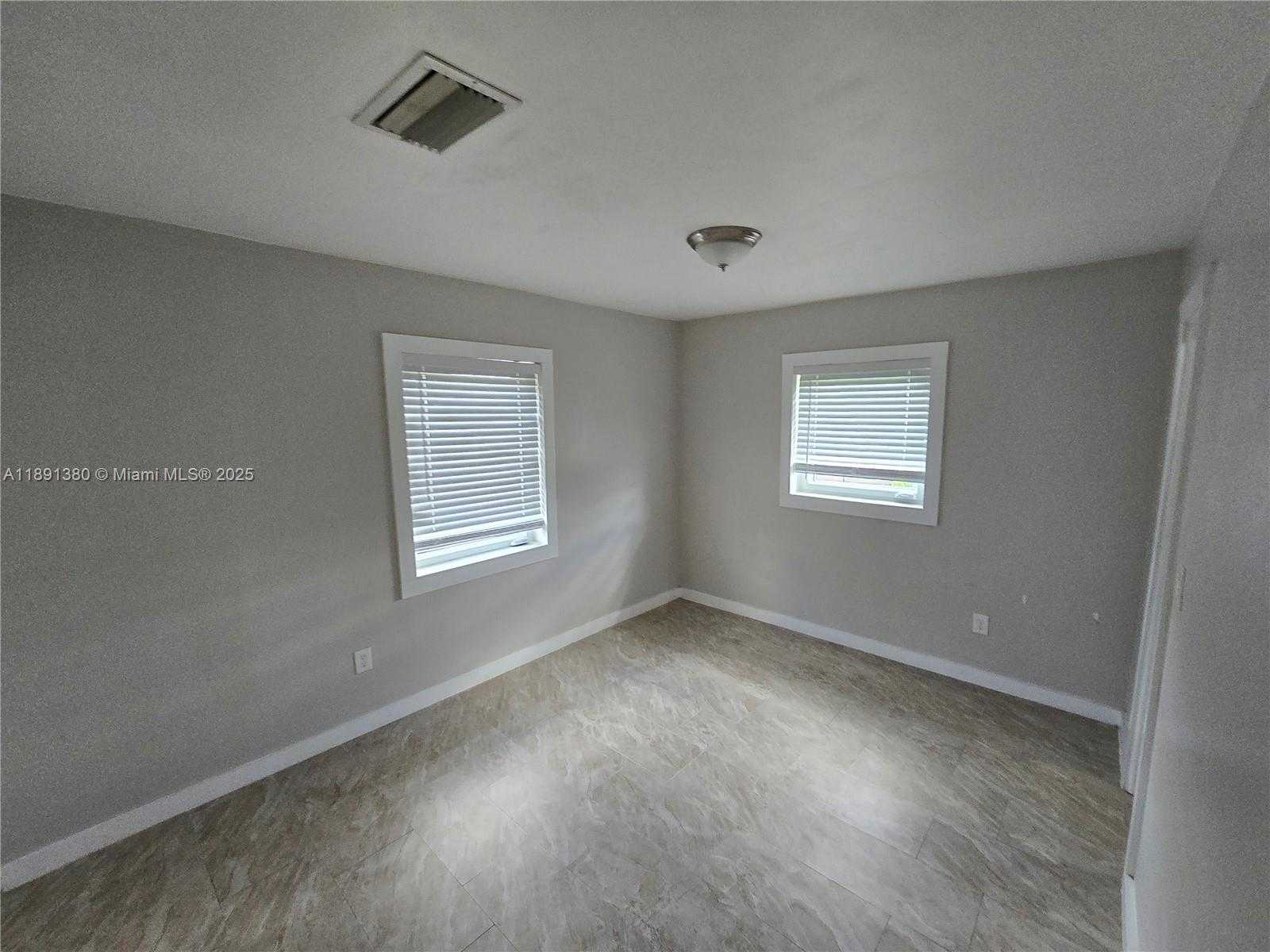 Small Image of 9870 MONTEGO BAY DR, Cutler Bay Number 10