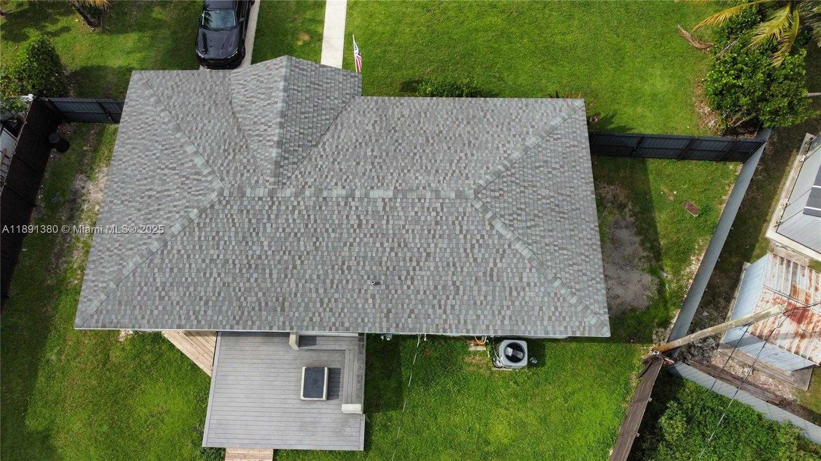 Small Image of 9870 MONTEGO BAY DR, Cutler Bay Number 4