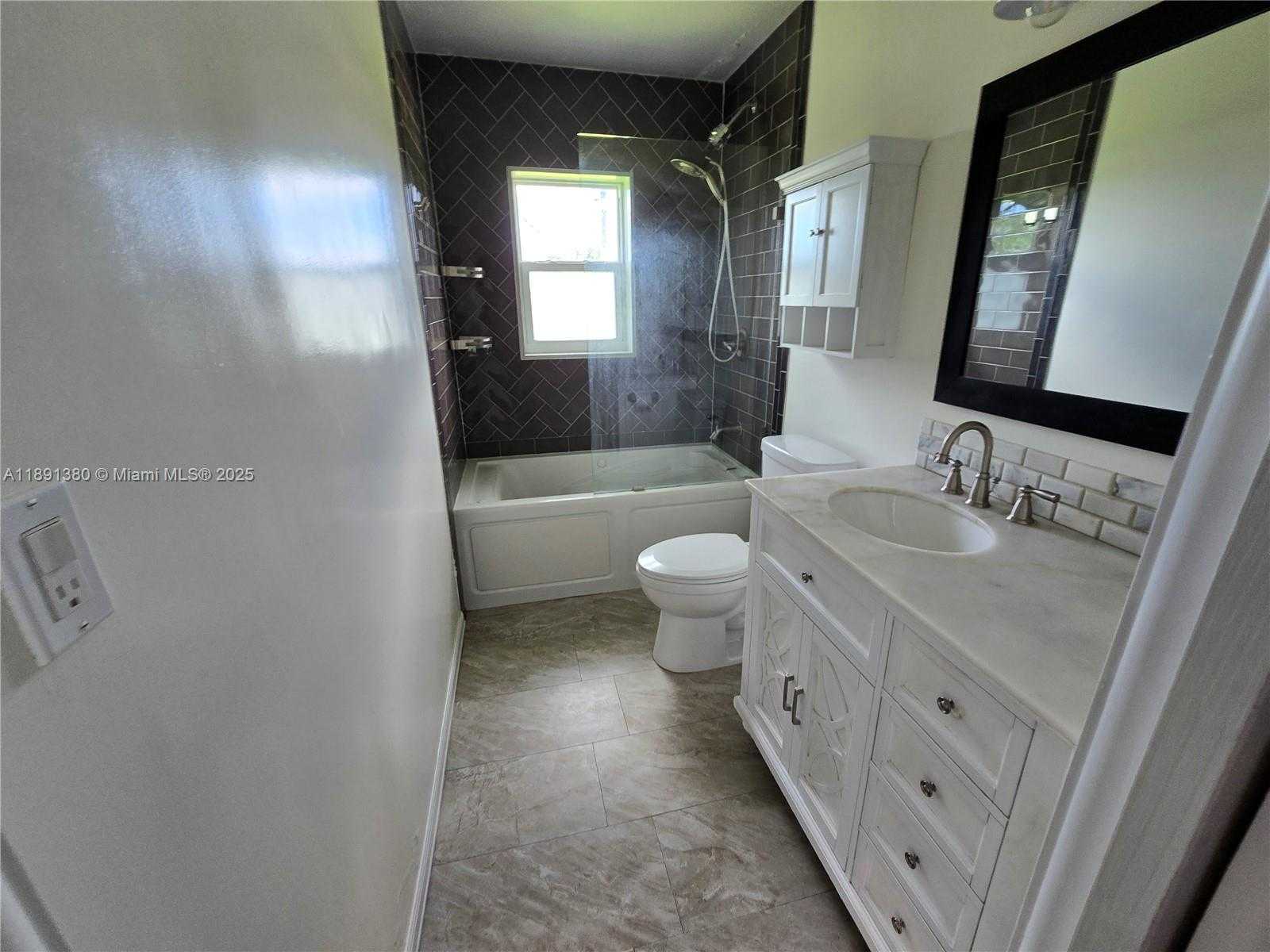 Small Image of 9870 MONTEGO BAY DR, Cutler Bay Number 9