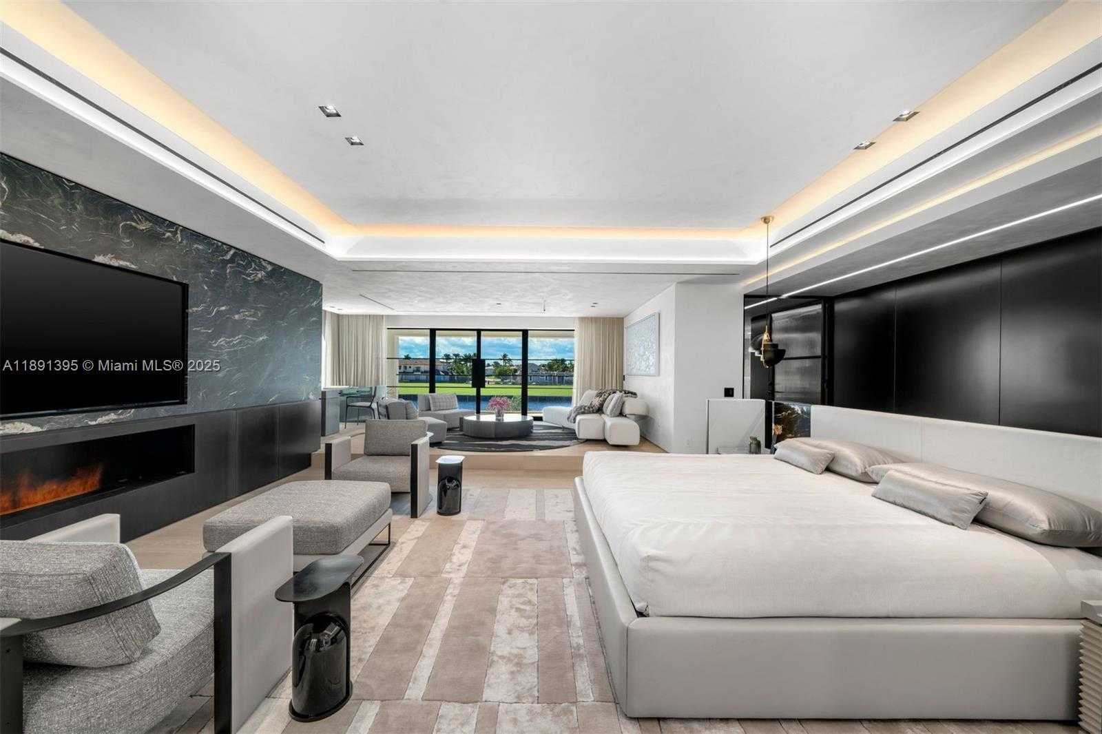 Small Image of 2401 SPANISH RIVER RD, Boca Raton Number 19