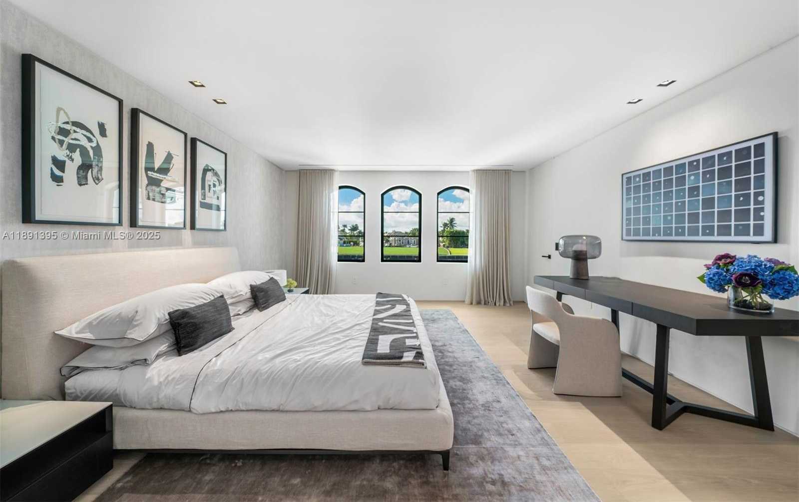 Small Image of 2401 SPANISH RIVER RD, Boca Raton Number 28
