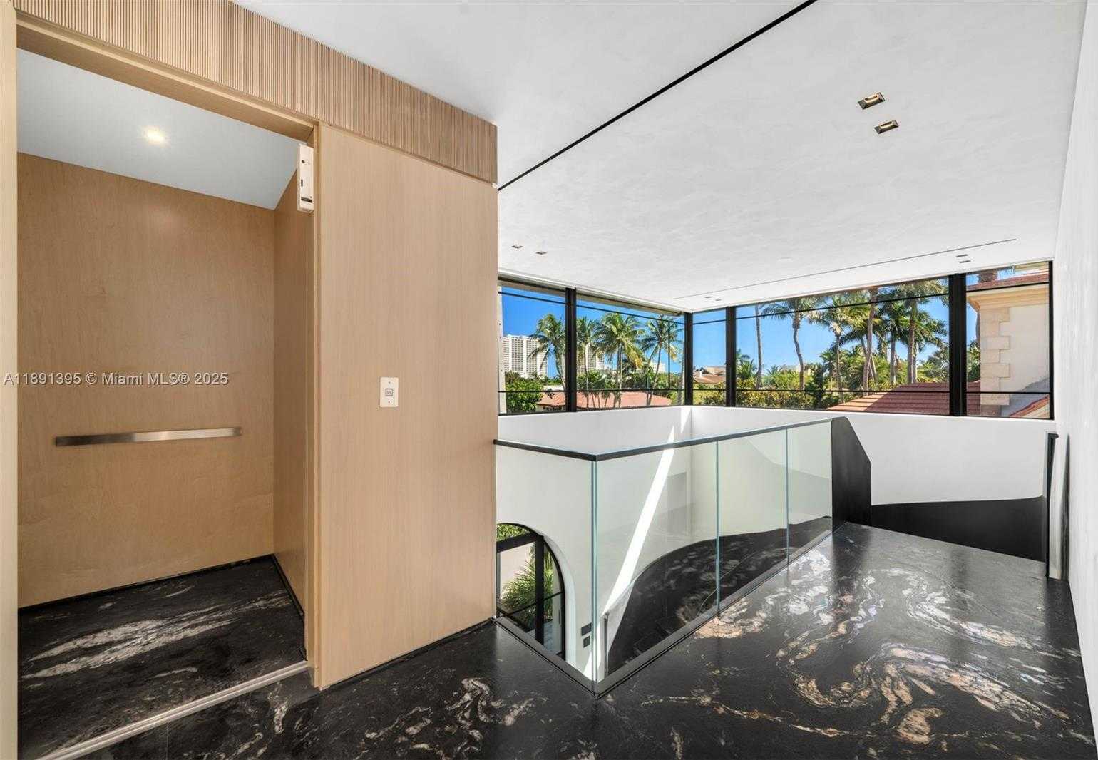 Small Image of 2401 SPANISH RIVER RD, Boca Raton Number 31