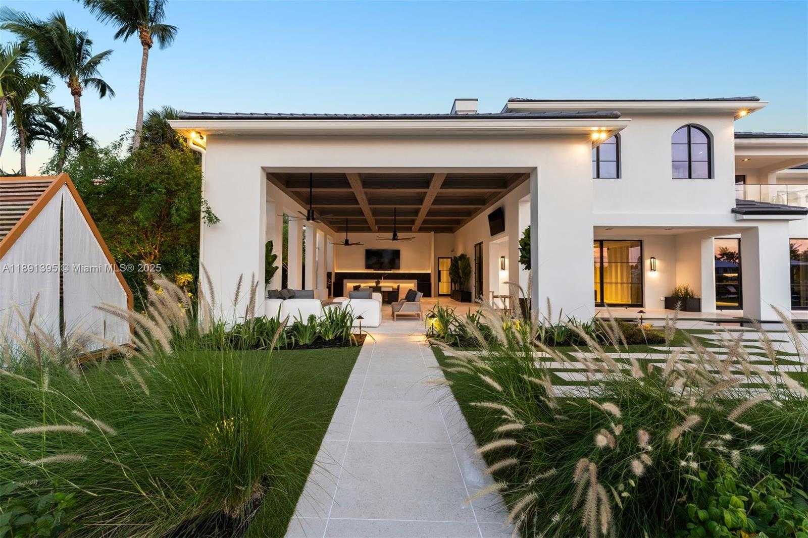 Small Image of 2401 SPANISH RIVER RD, Boca Raton Number 36