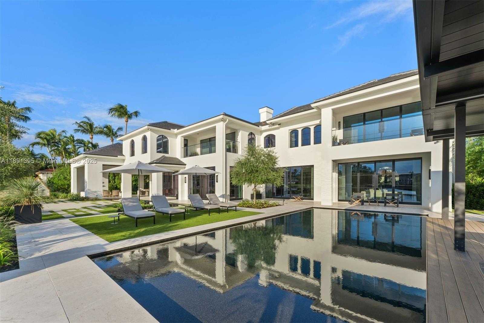 Small Image of 2401 SPANISH RIVER RD, Boca Raton Number 41