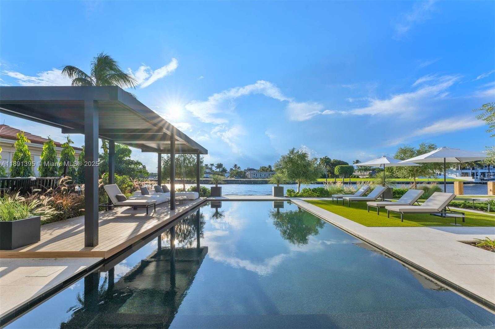 Small Image of 2401 SPANISH RIVER RD, Boca Raton Number 43