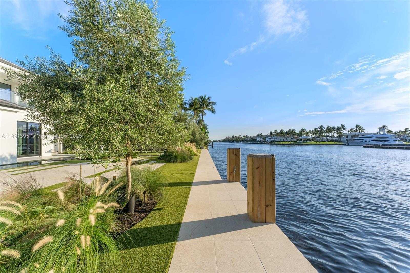 Small Image of 2401 SPANISH RIVER RD, Boca Raton Number 45