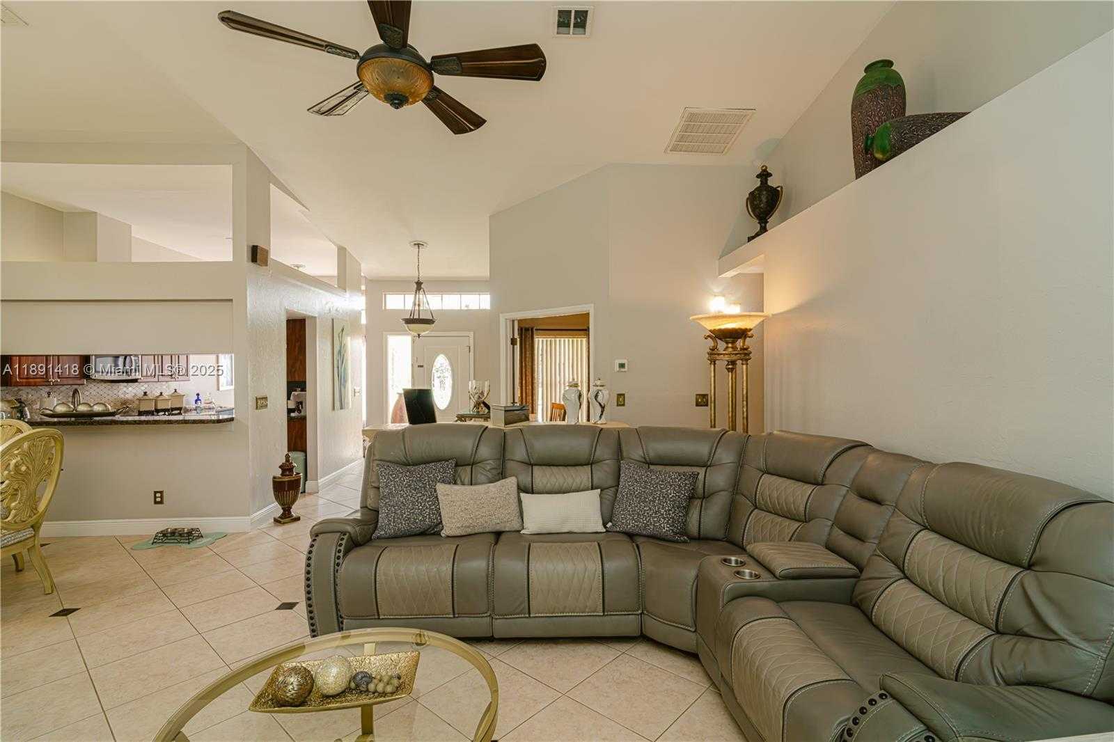 Small Image of 6631 MIDDLESEX PL, Other City - In The State Of Florida Number 16