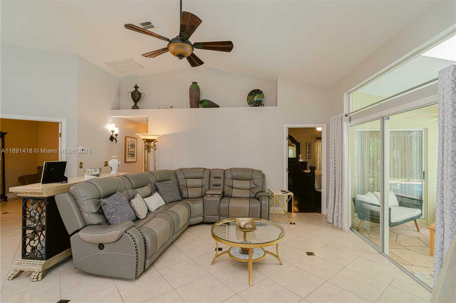 Small Image of 6631 MIDDLESEX PL, Other City - In The State Of Florida Number 17