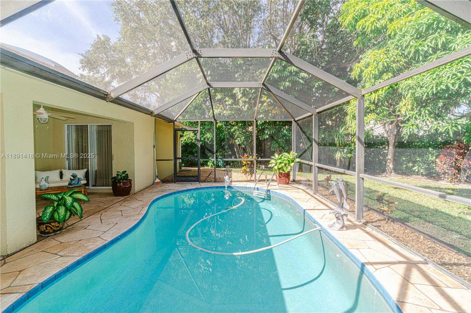 Small Image of 6631 MIDDLESEX PL, Other City - In The State Of Florida Number 22