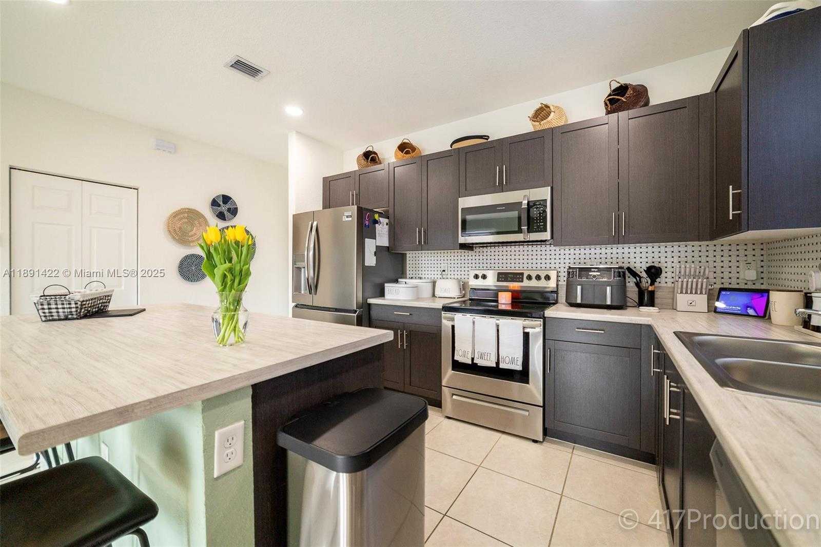 Small Image of 23623 SOUTH WEST 115TH CT, Homestead Number 17