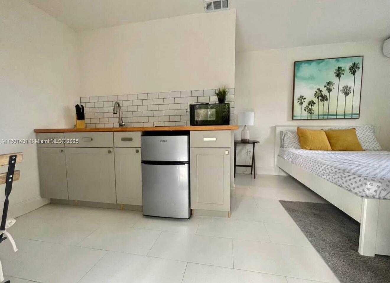 Small Image of 1760 NORTH EAST 13TH ST, Fort Lauderdale Number 25