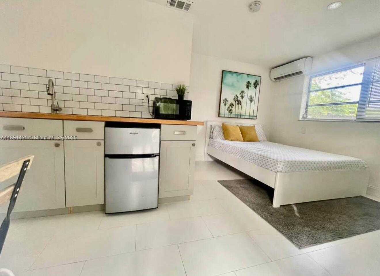 Small Image of 1760 NORTH EAST 13TH ST, Fort Lauderdale Number 28