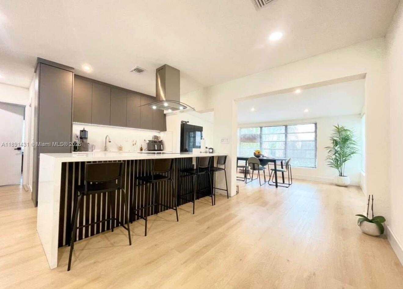 Small Image of 1760 NORTH EAST 13TH ST, Fort Lauderdale Number 5