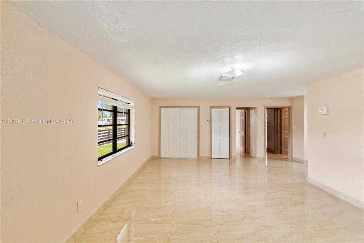 Small Image of 17001 NORTH WEST 28TH AVE, Miami Gardens Number 17